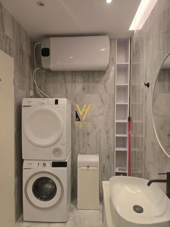 JEPET APARTAMENT 2+1+2+BLK ME QERA TEK BULEVARDI I RI 900 EURO