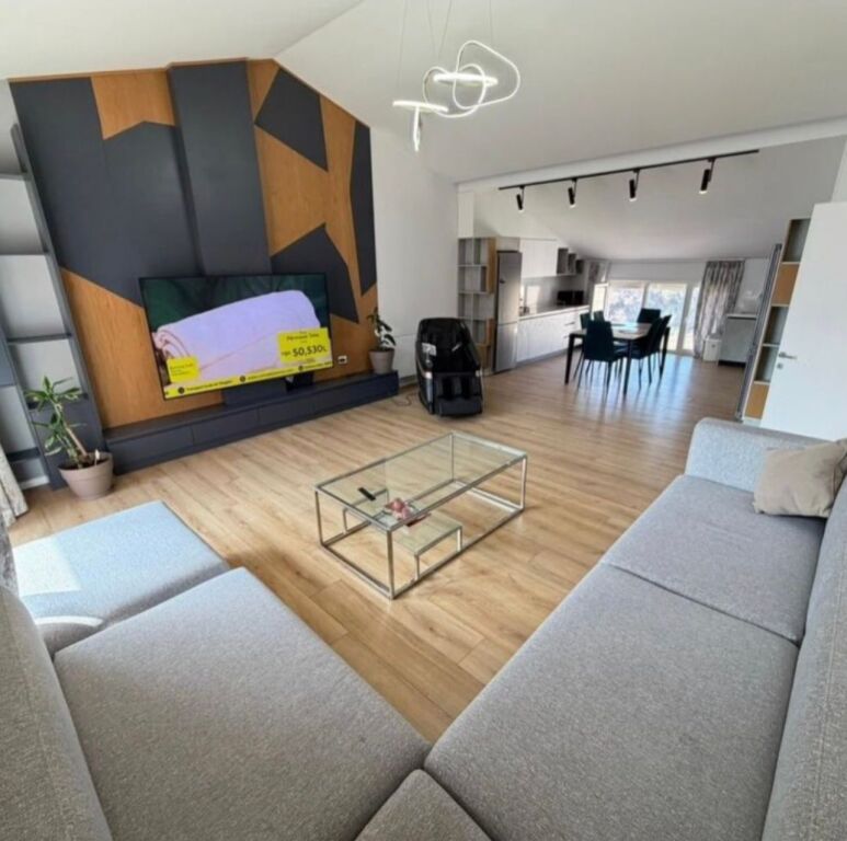 Penthouse for rent at Secret Garden Residence.