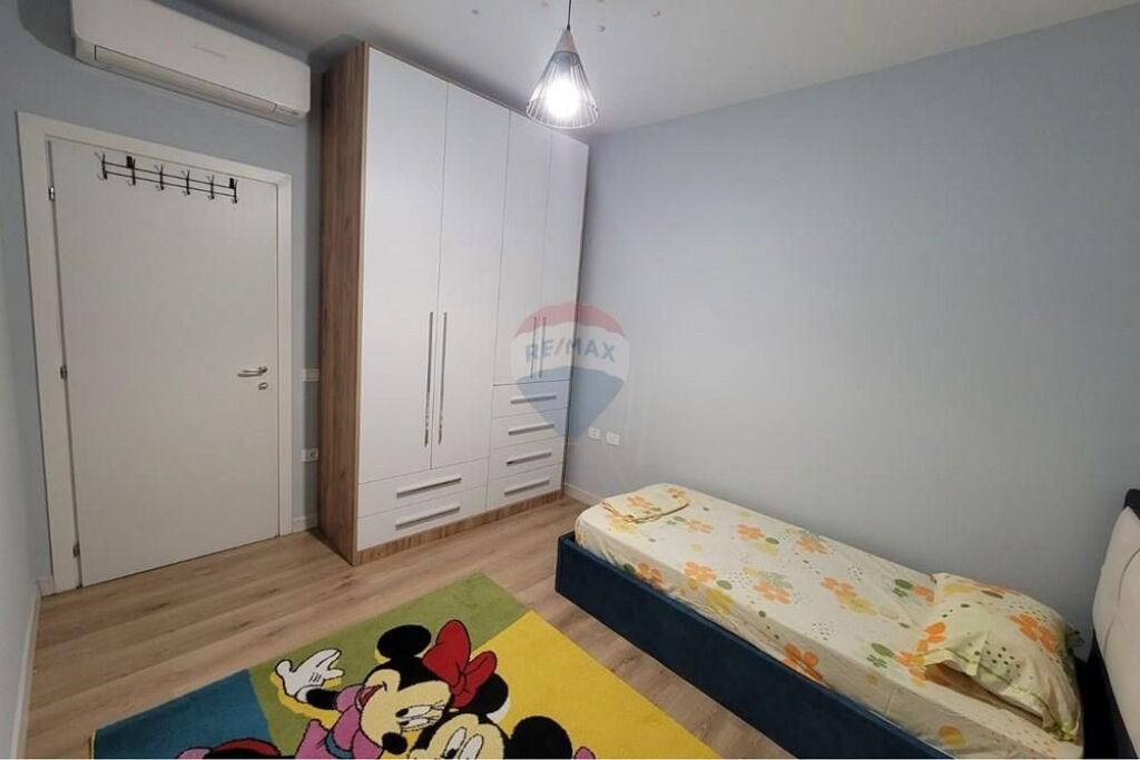 Apartment 2+1+2 for rent at 5 Maji !!!