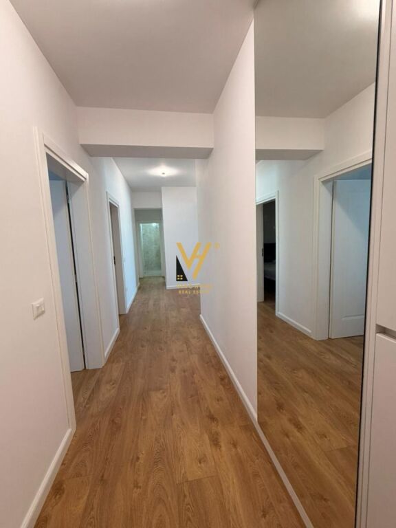 APPARTAMENTO 2+1+2+BLK IN AFFITTO A VLORE 1.500 EURO