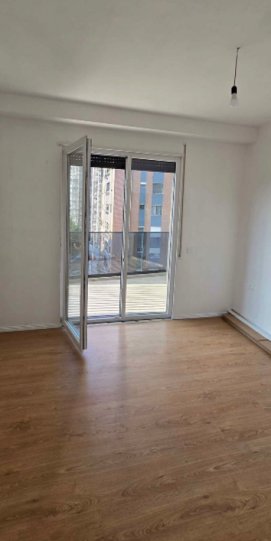 UFFICIO IN AFFITTO 2+1+2 + PARCHEGGIO – Don Bosko, Via Egnatia