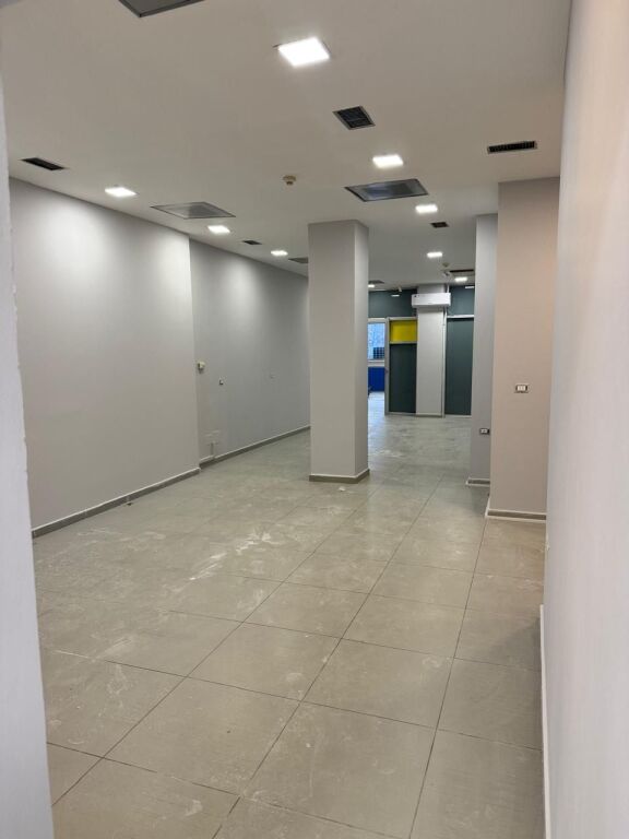 Business premises, Kavaja Street!