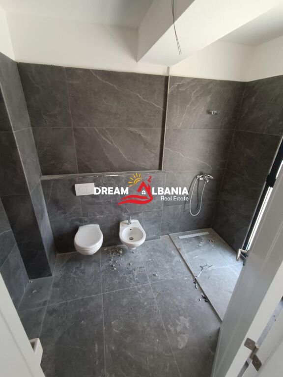 Appartamento 3+1+2 in Vendita sul Nuovo Viale a Tirana(ID 4131500)