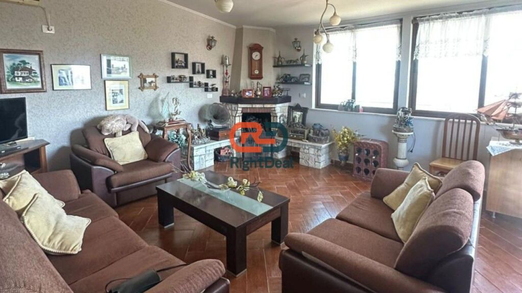 2 Apartments for Sale in Golem Duplex Opportunity!!