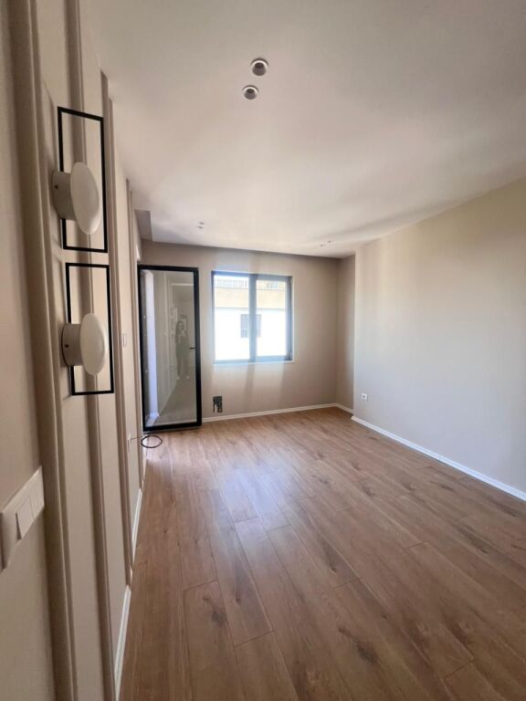SHITET APARTAMENT 1+1 NE ZONEN E MALIT TE ROBIT, KAVAJE