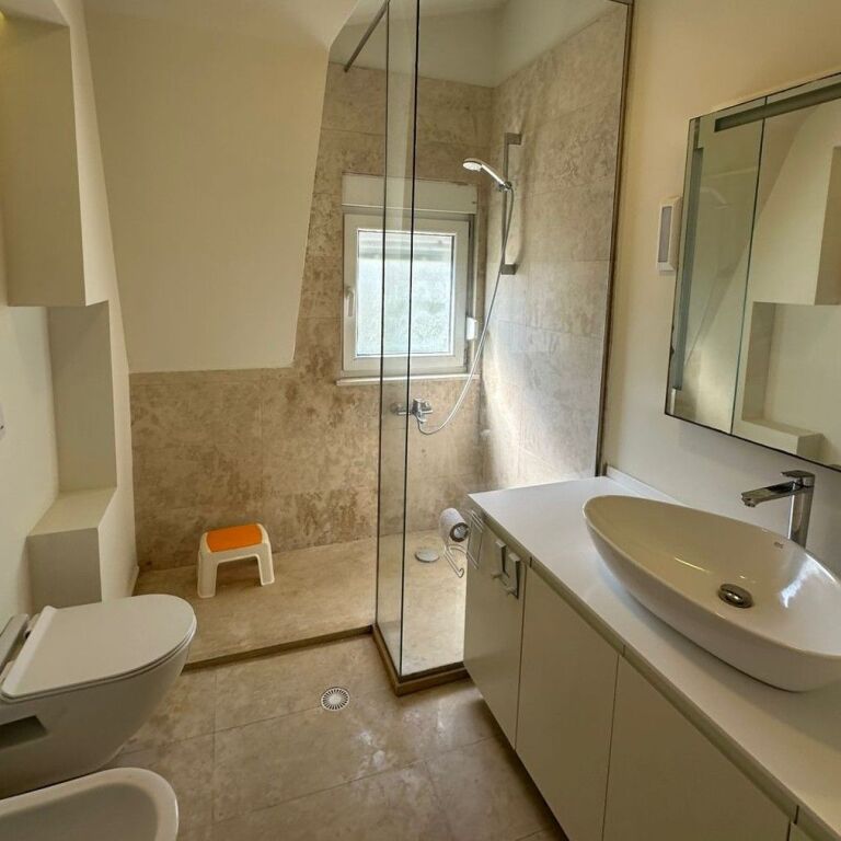 🏡✨ Villa su 4 Piani in Affitto – White House Residence, vicino a TEG ✨🏡