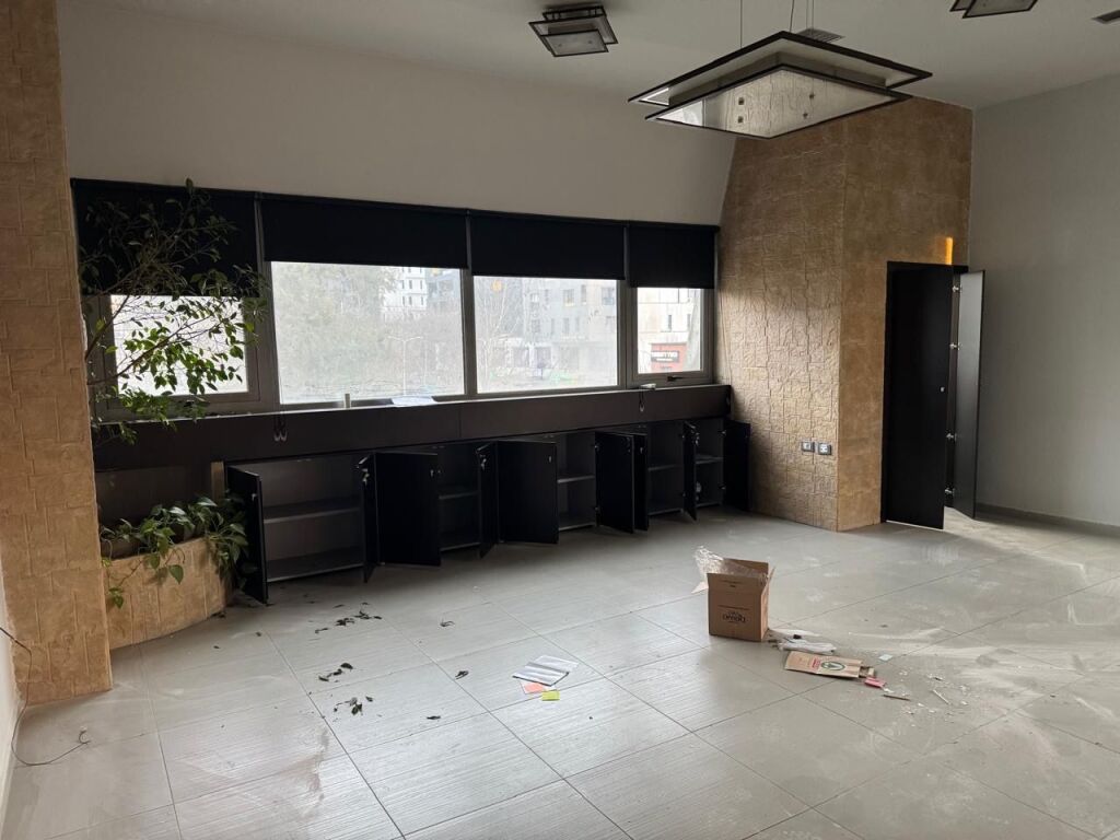 Business premises, Kavaja Street!