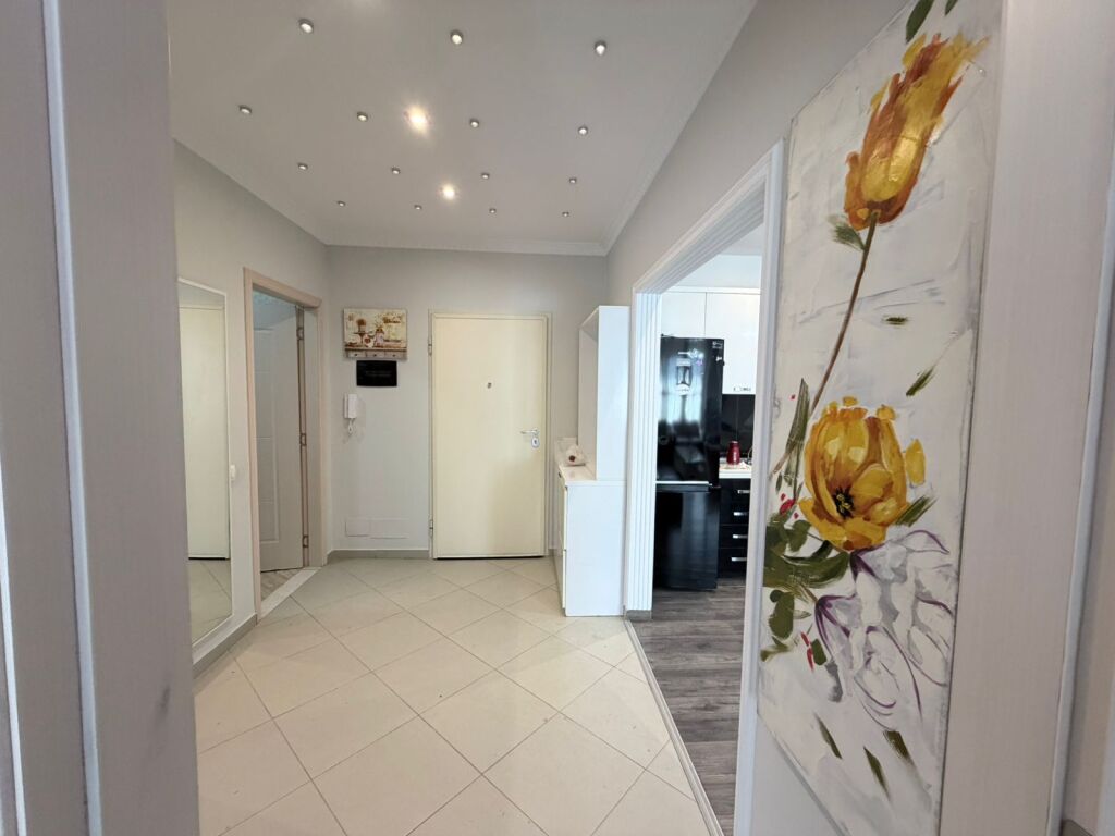 2+1 apartment for sale near the Zoo