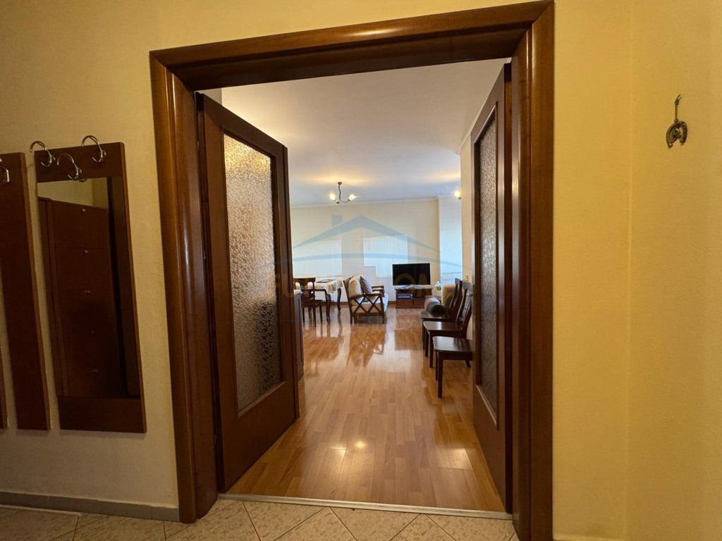 For sale, 2+1 Apartment, Barrikadave Street, Tirana.