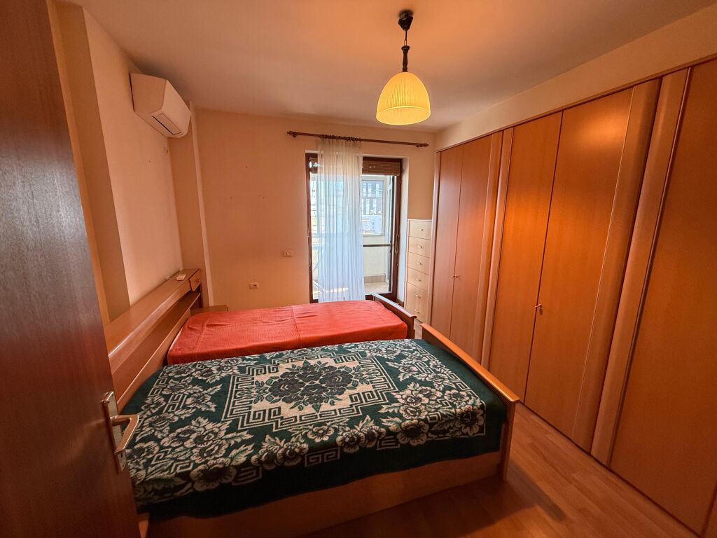 Apartment 2+1 at Zogu I Boulevard, for sale