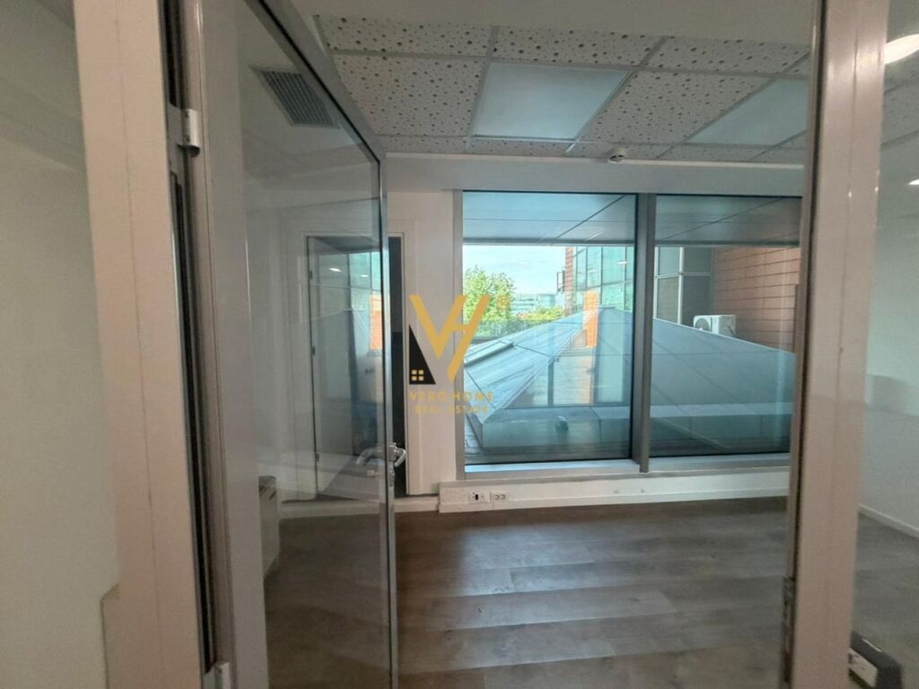 OFFICE 305 M2 FOR RENT AT GALERIA ETC 9,200 EURO