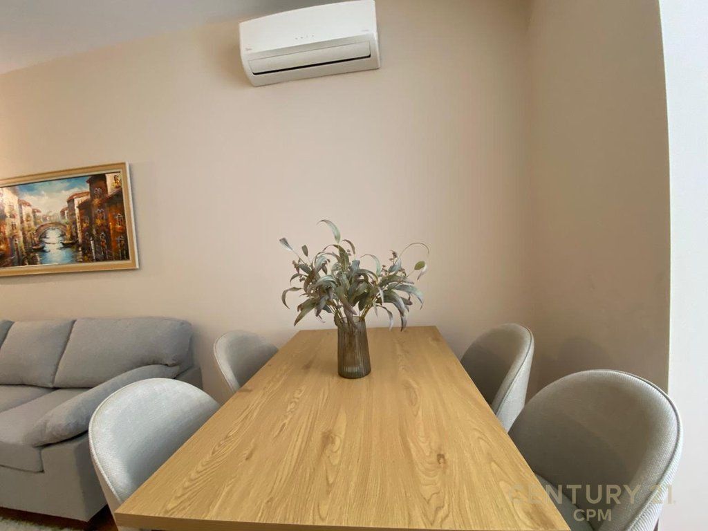 Apartament 2+1 Me Qira në Ish Blloku, Tiranë - 1300€ | 78 m²