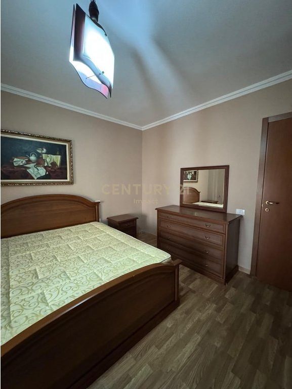 Apartament 1+1 Me Qira tek Sheshi Willson, Tirana e Re !
