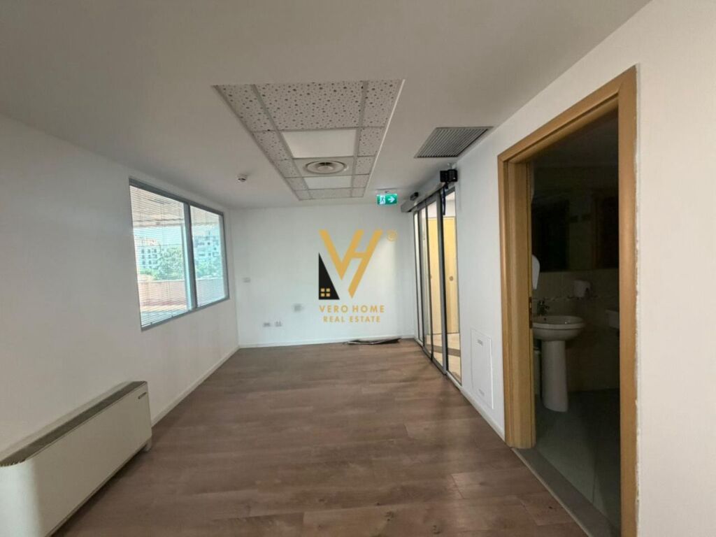 OFFICE 305 M2 FOR RENT AT GALERIA ETC 9,200 EURO