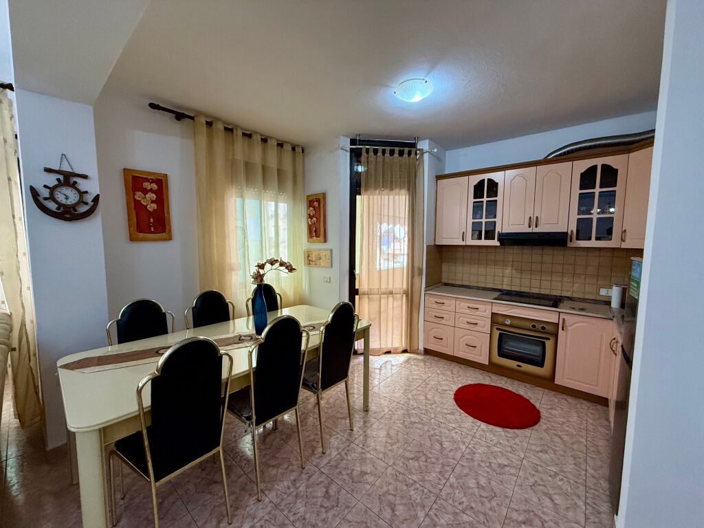 📣 AFFITTO Appartamento 2+1+2 Con Balcone 📍 Ex Blocco, Tirana ✨