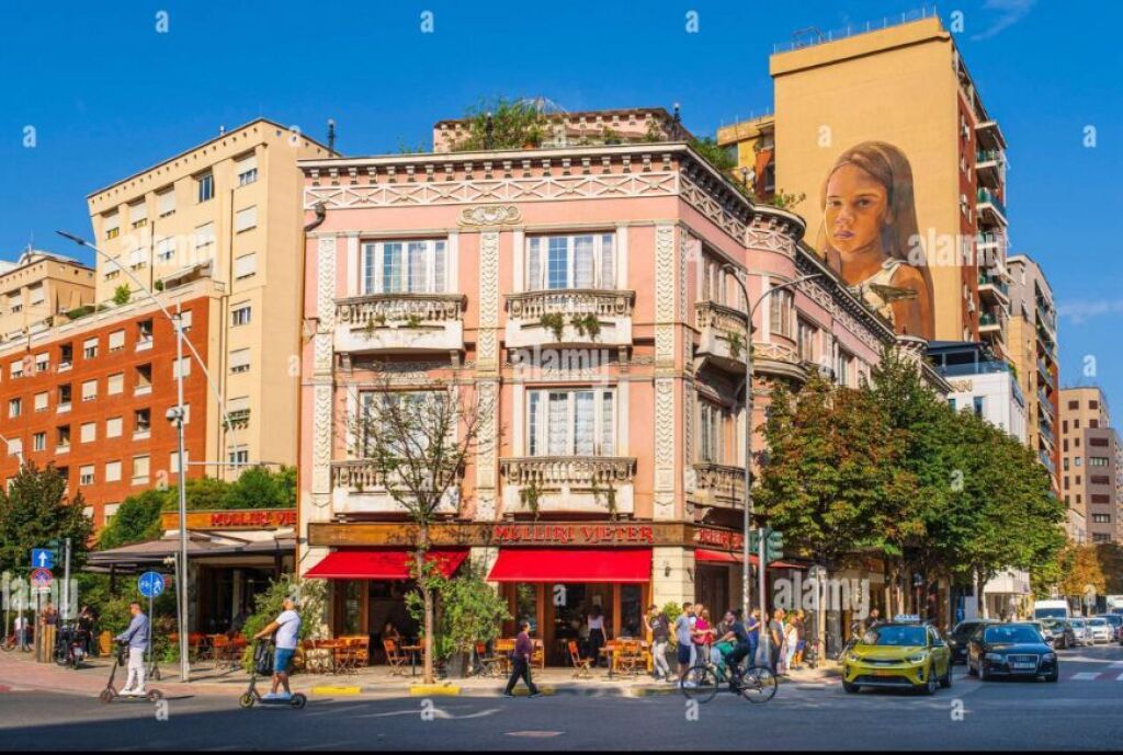 Shop for Rent on Barrikadave Street