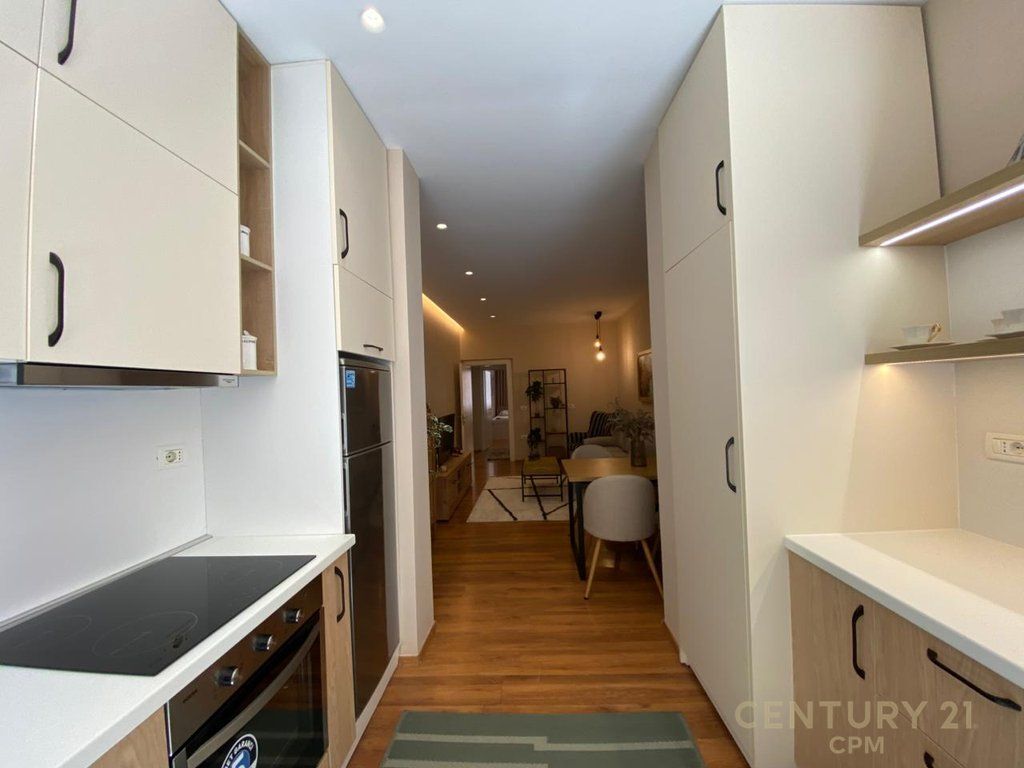 Apartament 2+1 Me Qira në Ish Blloku, Tiranë - 1300€ | 78 m²