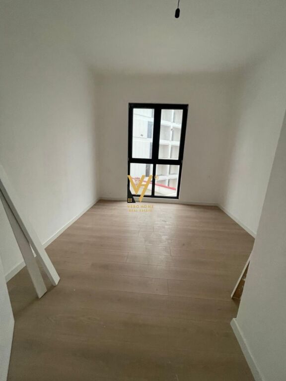 OFFICE 130 M2 FOR RENT AT PHARMACY 10 – 800 EURO