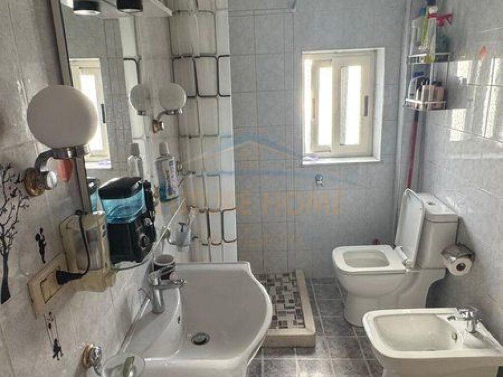 For sale, 2+1 Apartment, Bllok, Tirana