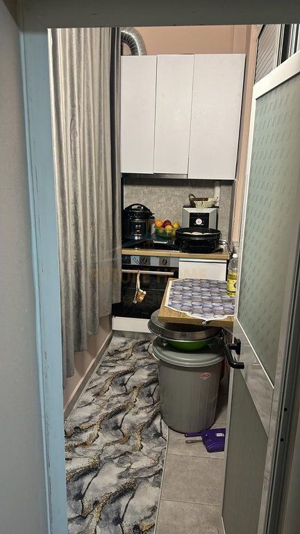Shitet, Apartament 2+1,Pranë Drejtorisë së Policisë , Durrës