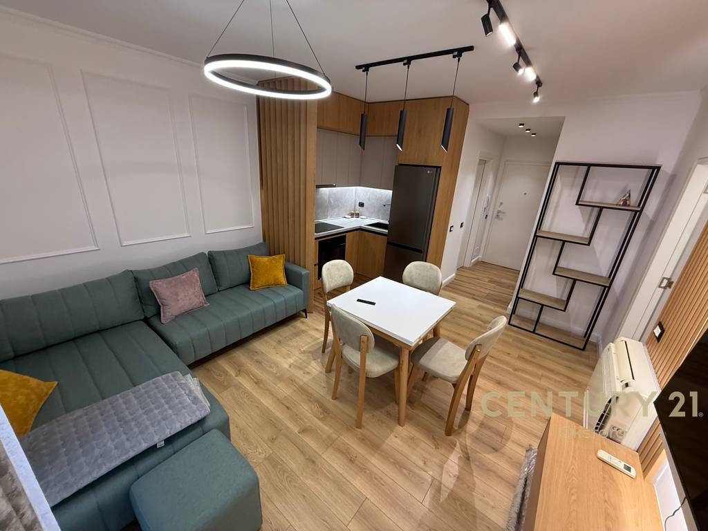 Japim me qira apartament 1+1 prane qendres!