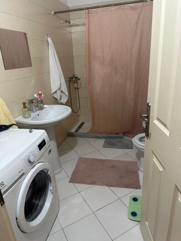 Apartament me qera 1+1 Astir