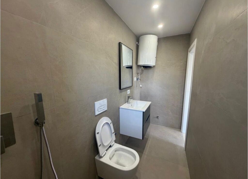 🏠Ambient biznesi me qera,📍 Rruga Mine Peza , 430€💶
