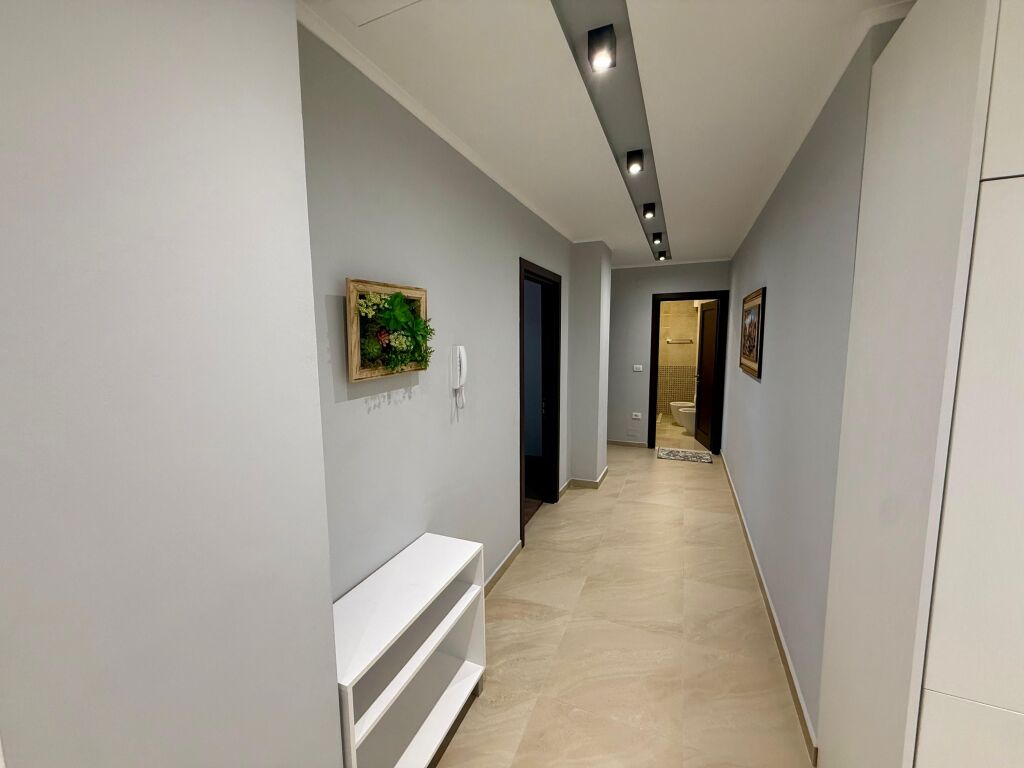 QERA Apartamenti 2+1 📍prane kopshtit Botanik,me Ballkon dhe Depo ,
