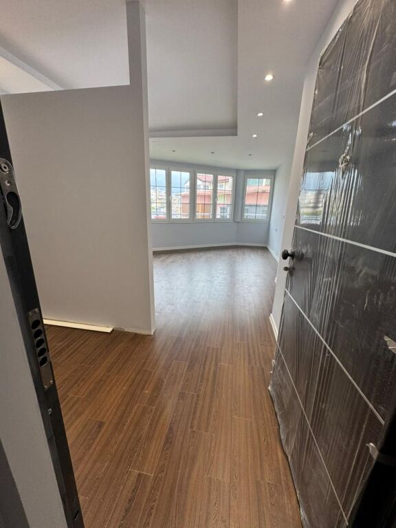 Apartment 1+1 for sale, Fresk, 87 million leke