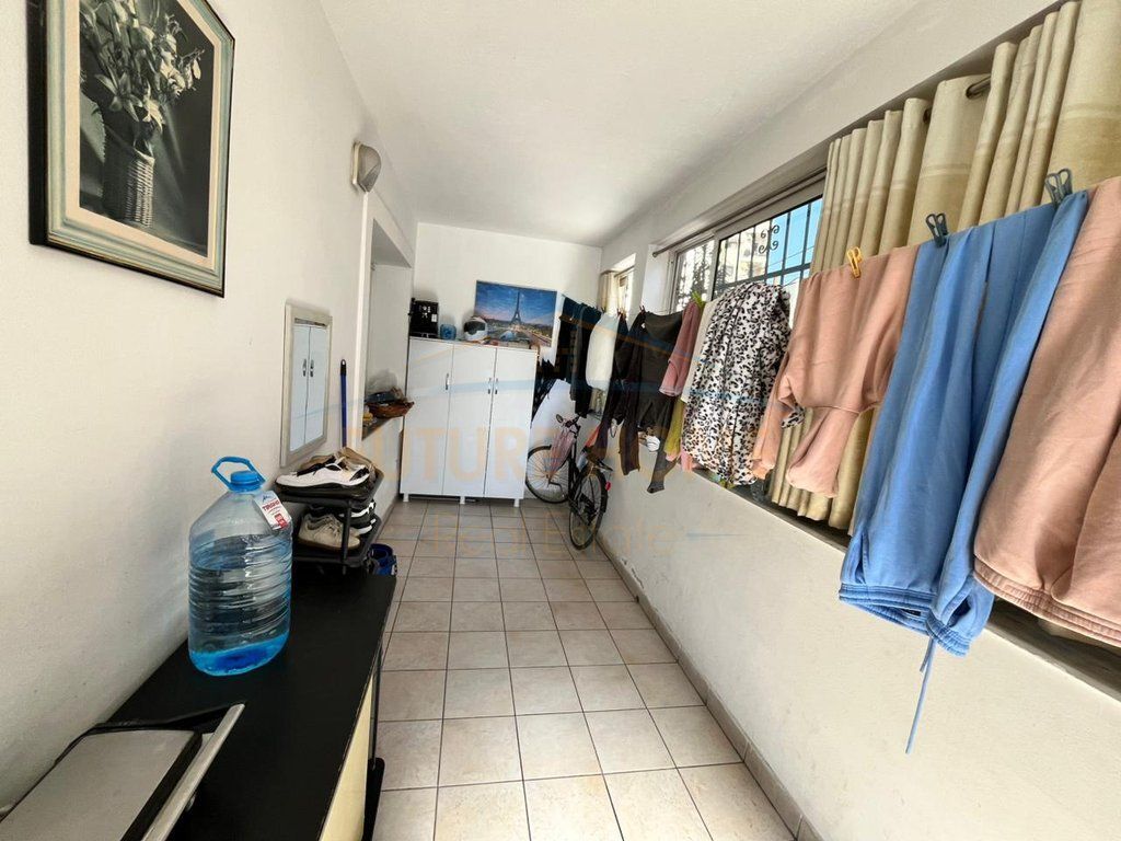 Shitet, Apartament 2+1, Shkolla "Qemal Mici", Durrës
