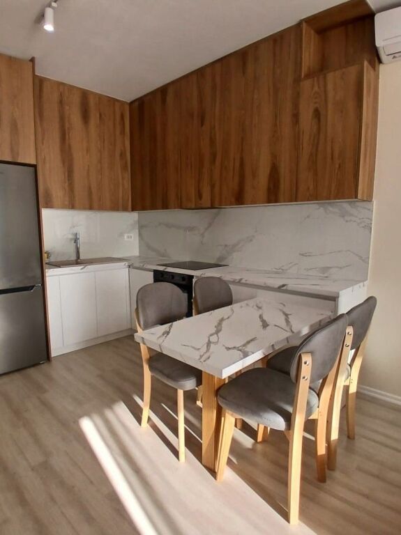 🏡 Jepet me qera apartament 2+1 – Zogu i Zi