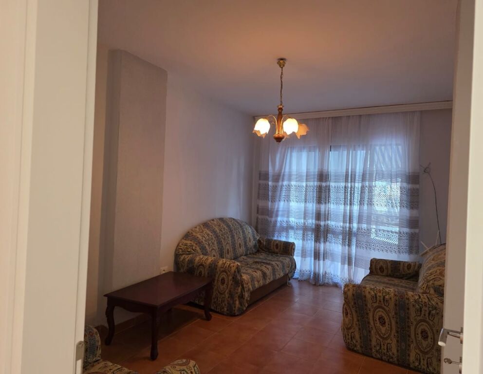 APARTAMENT 1+1 PËR SHITJE – GOLEM