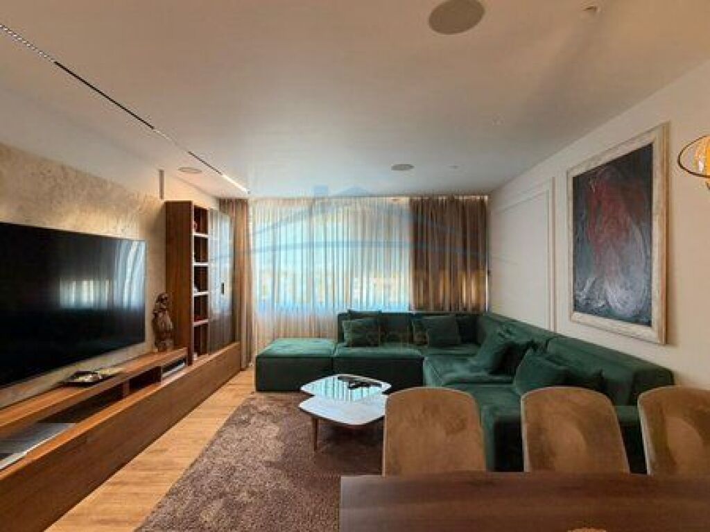 Apartment 3+1+2 + 2 Parking Spaces for Sale, Elbasan Street