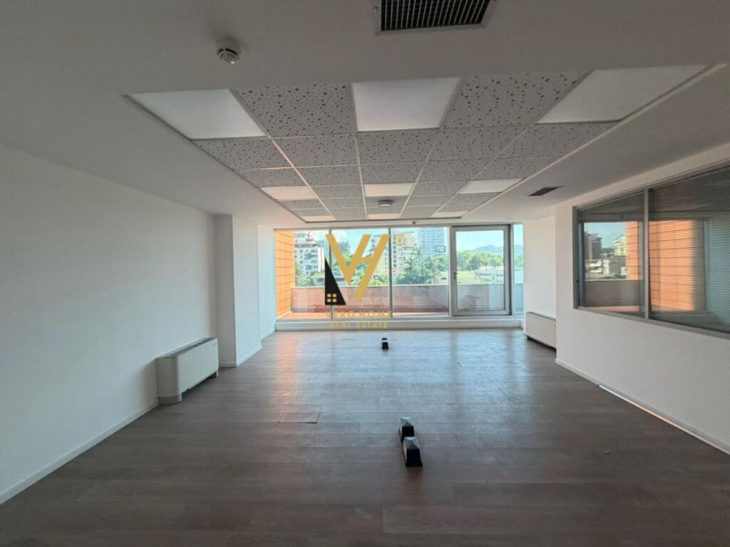 OFFICE 305 M2 FOR RENT AT GALERIA ETC 9,200 EURO