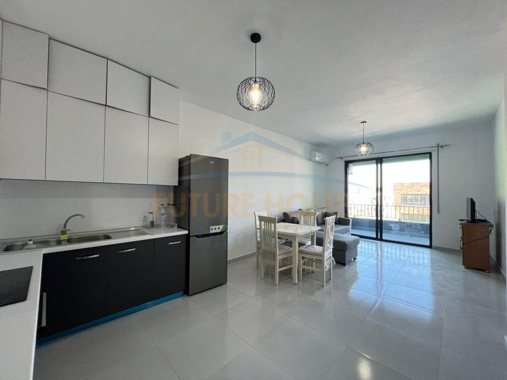 Affitto, Appartamento 2+1+2, Via 5 Maji, Tirana.