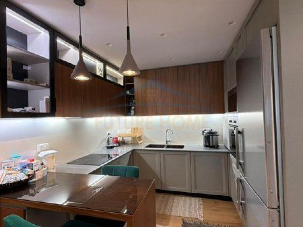 Apartment 3+1+2 + 2 Parking Spaces for Sale, Elbasan Street
