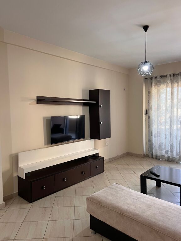 Affittasi 2+1+2 Rotondo Astir 550€