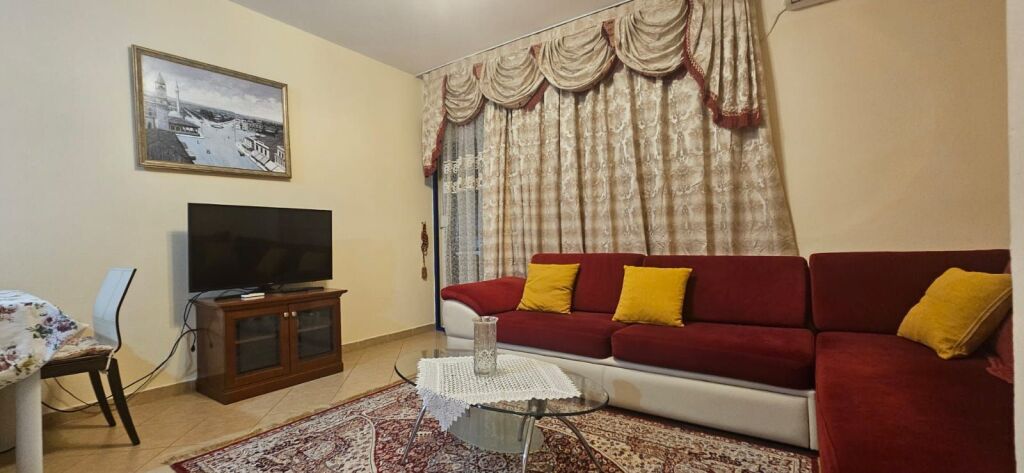 Apartament 1+1+Post Parkimi tek Rr. Kosovareve