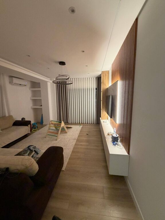 2+1,with parking, kodra e diellit 2,1000 euro