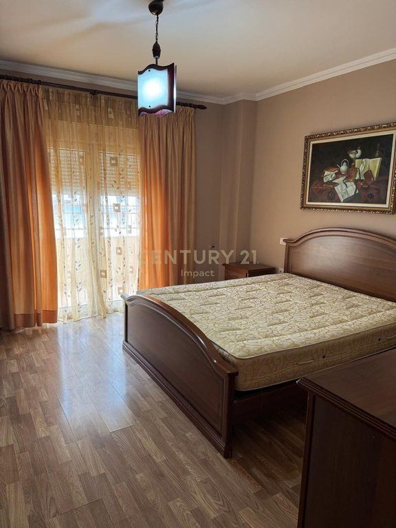 Apartament 1+1 Me Qira tek Sheshi Willson, Tirana e Re !