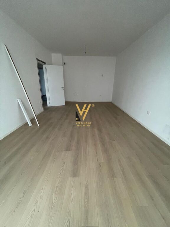 OFFICE 130 M2 FOR RENT AT PHARMACY 10 – 800 EURO