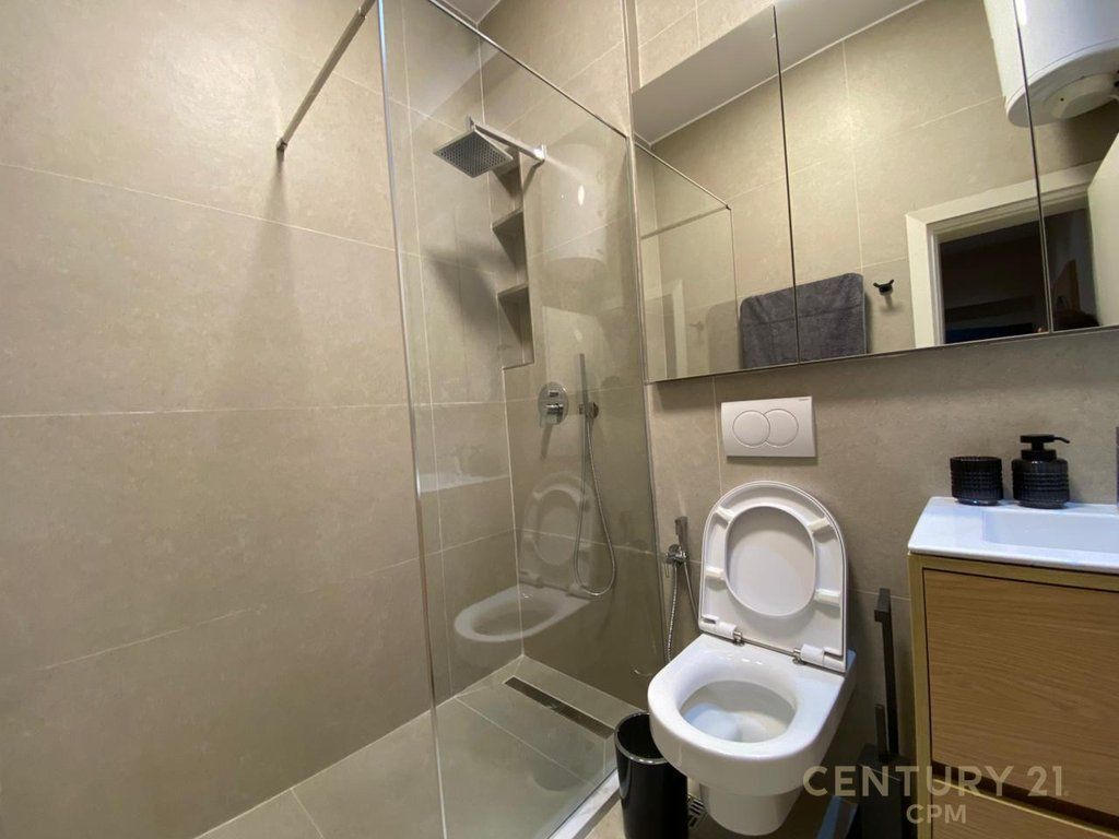 Apartament 2+1 Me Qira në Ish Blloku, Tiranë - 1300€ | 78 m²