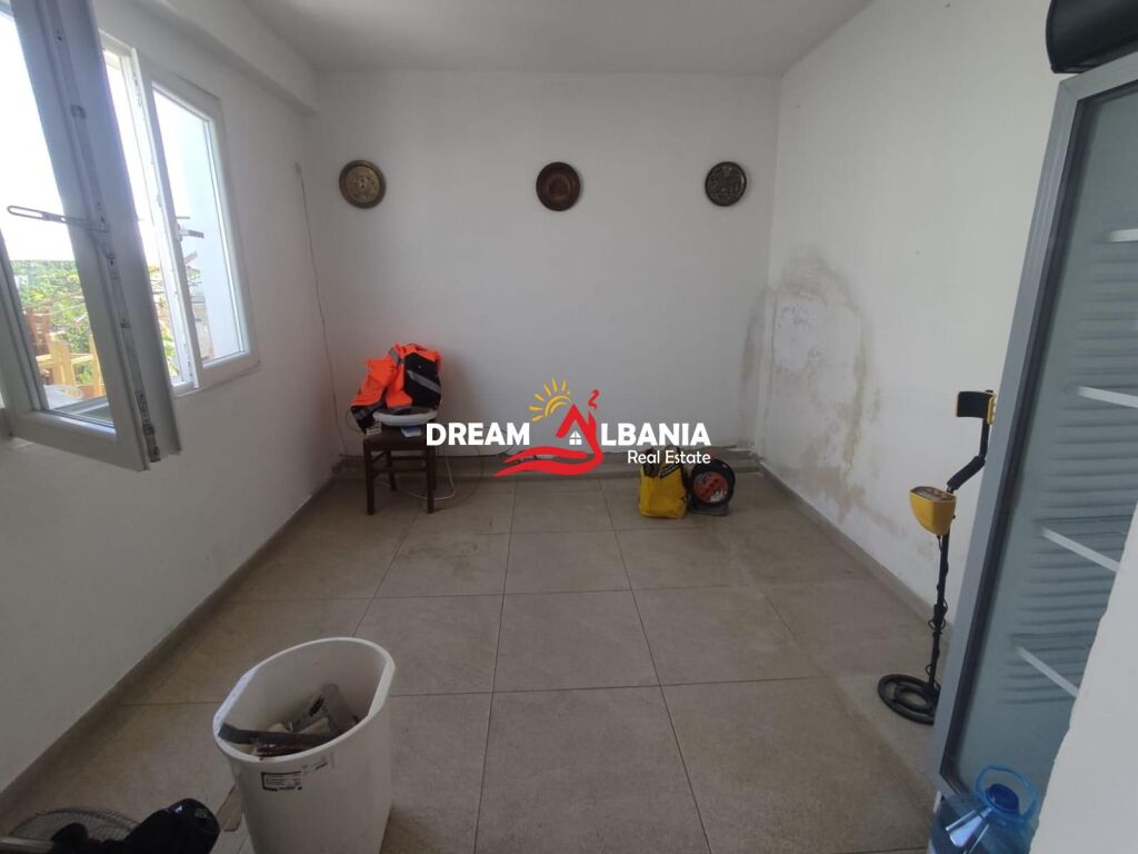 Shitet Vile 2-kateshe prane Liqenit te Thate, Tirane(ID 4151220)