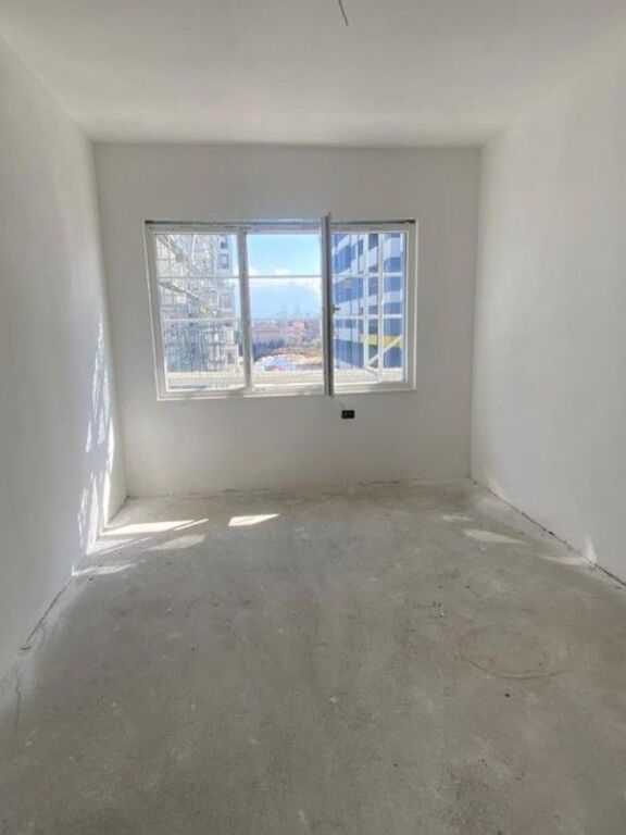 🏡 Apartment 2+1+2 for sale at Univers City