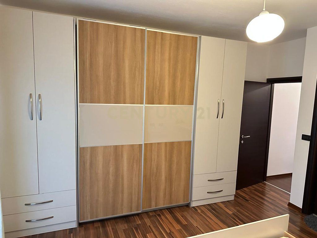 AFFITTASI, APPARTAMENTO 2+1+2, VIA ELBASAN