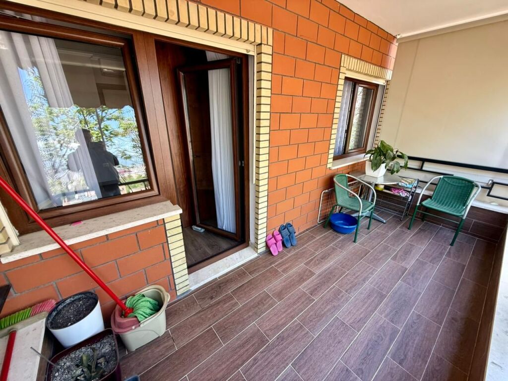 📣 VENDESI Appartamento 2+1 con Balcone e Deposito 📍 Vicino al Giardino Botanico ✨ 💶 Prezzo 198.000 Euro