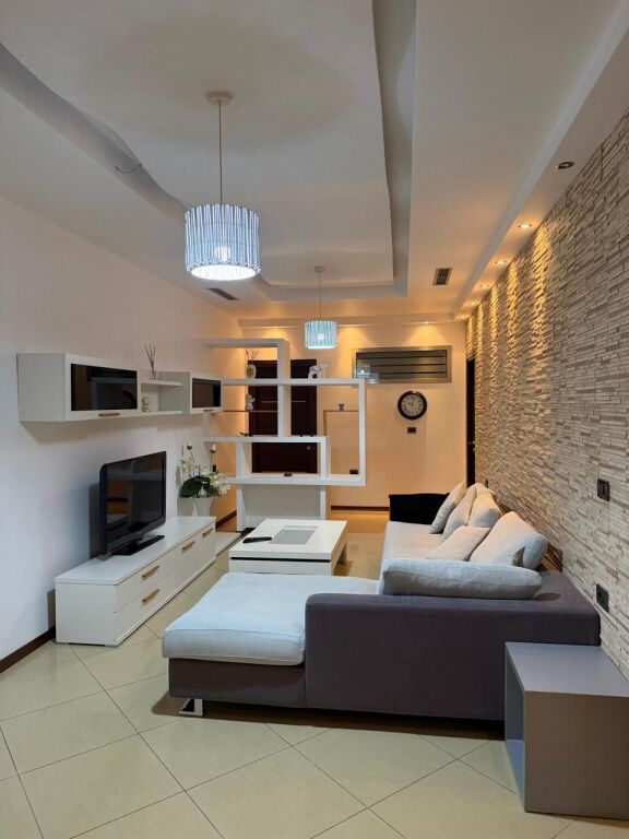 Appartamento 2+1 in affitto Bllok 1000 EURO