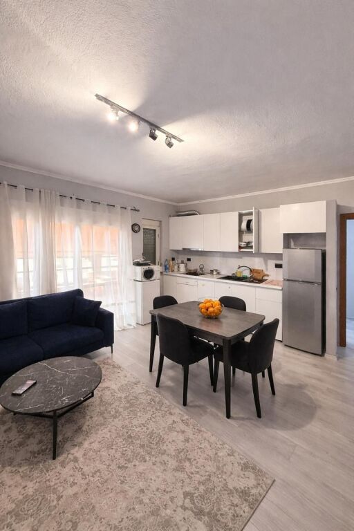 Apartment 1+1 for rent on Rruge e Dibres!
