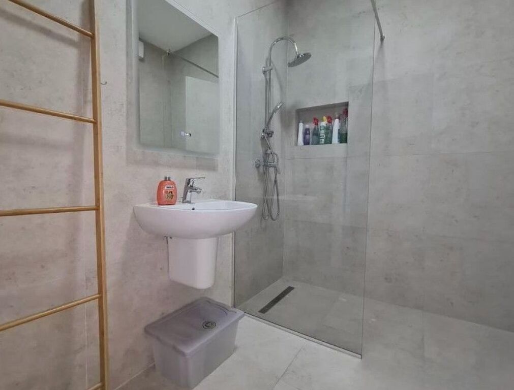 🏡 APPARTAMENTO 1+1 IN AFFITTO – DELIJORGJI, TIRANA