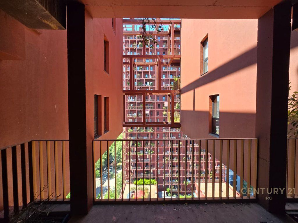 APARTMENT 3+1 CONVERTED INTO 2+1+2 FOR SALE AT GARDEN BUILDING!
